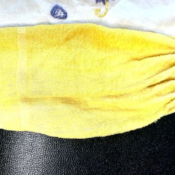 Vintage Half Apron with Yellow terry cloth Floral Embroidery pockets retro Mod - Picture 7 of 10